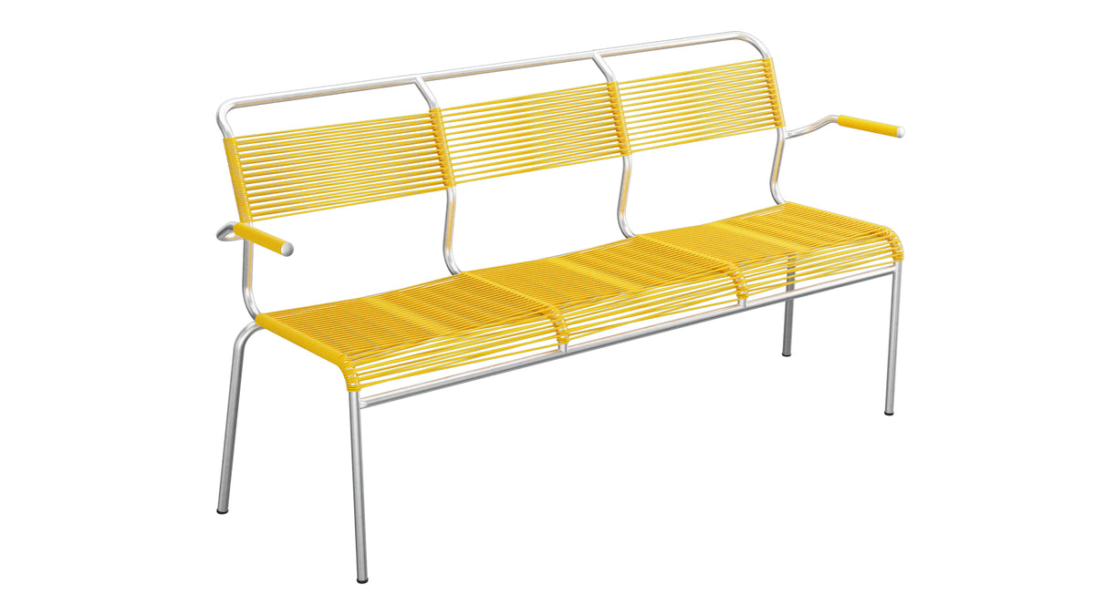 Säntis Spaghetti-3er-Gartenbank mit Armlehne in Gelb präsentiert im Onlineshop von KAQTU Design AG. Gartenbank ist von Schaffner