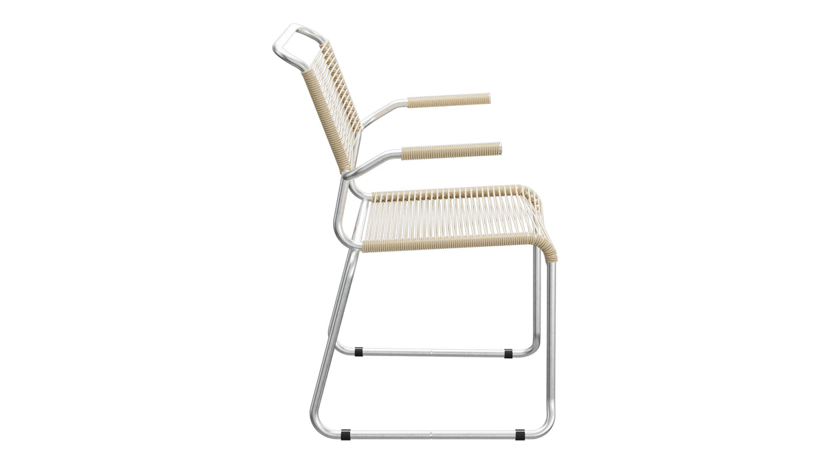 Säntis Spaghetti-Gartenstuhl mit Armlehne Kufen in Pastellbraun präsentiert im Onlineshop von KAQTU Design AG. Gartenstuhl mit Armlehnen ist von Schaffner