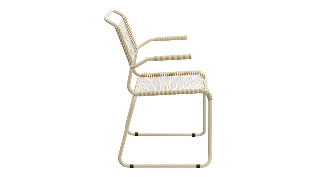Säntis Spaghetti-Gartenstuhl mit Armlehne Kufen in Pastellbraun präsentiert im Onlineshop von KAQTU Design AG. Gartenstuhl mit Armlehnen ist von Schaffner