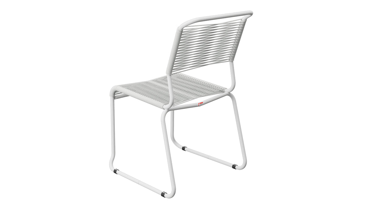 Spaghettistuhl Säntis mit Kufen in Alusilber präsentiert im Onlineshop von KAQTU Design AG. Gartenstuhl ist von Schaffner