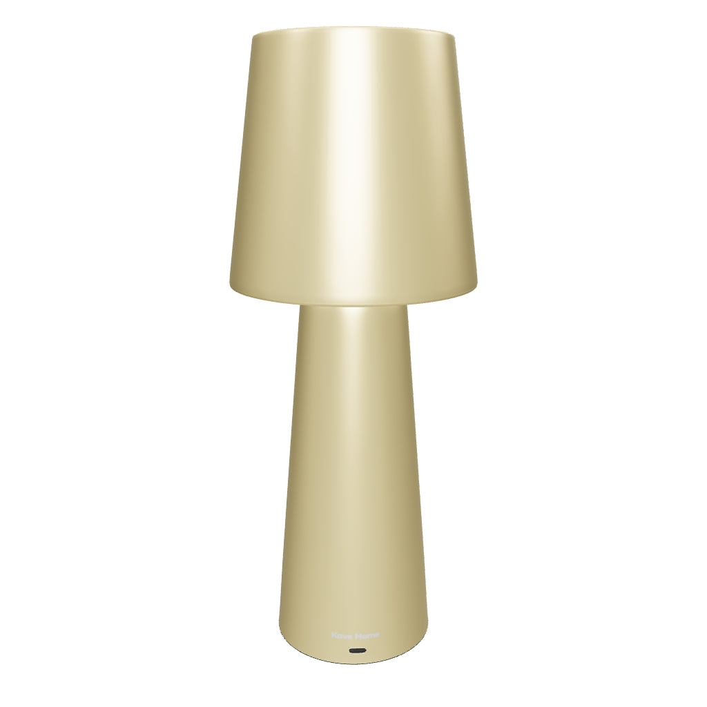Kave Home Arenys kleine Tischlampe aus goldlackiertem Metall, stilvoll und modern, perfekt für stimmungsvolle Beleuchtung in jedem Raum.
