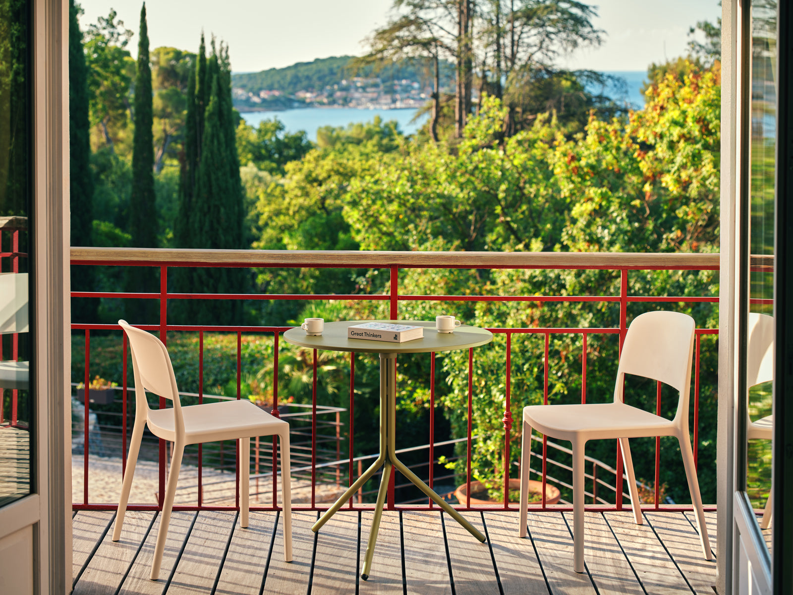 Blendy BNDD01 - Stuhl in Gelb präsentiert im Onlineshop von KAQTU Design AG. Gartenstuhl ist von Mdd