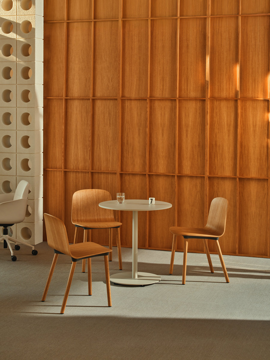 Nud ND1P14 - Stuhl aus Sperrholz mit Holzgestell in Gelb präsentiert im Onlineshop von KAQTU Design AG. Stuhl ist von Mdd