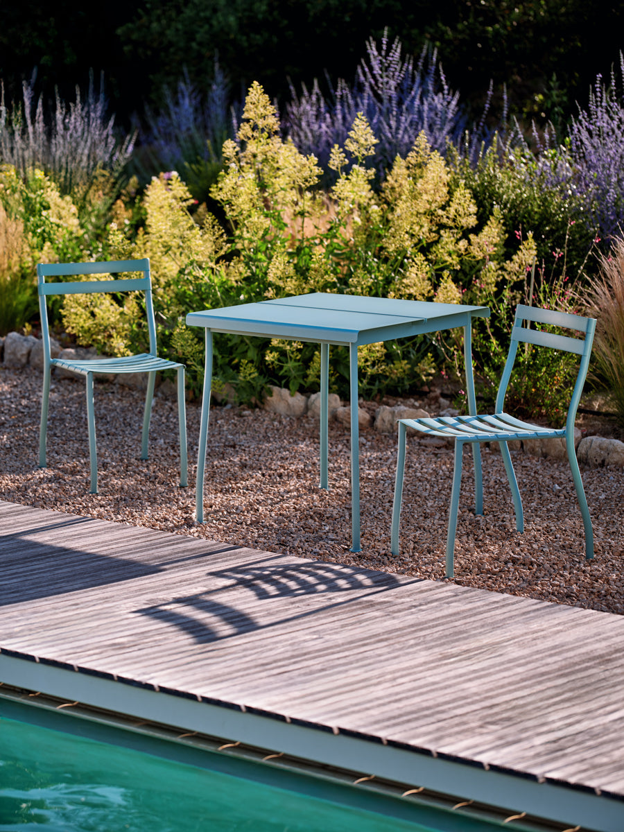 Flaner FLR04 - Cafeteriatisch in Türkis präsentiert im Onlineshop von KAQTU Design AG. Gartentisch ist von Mdd