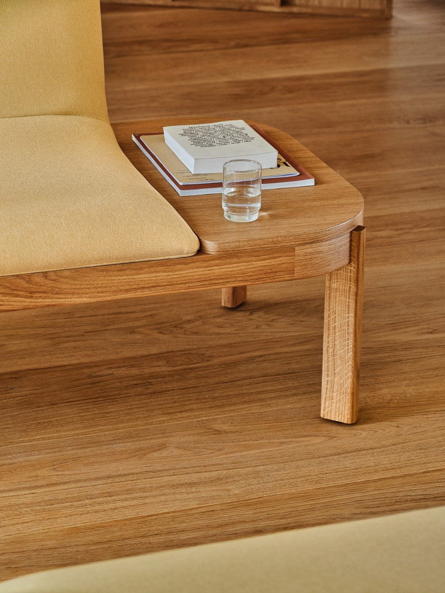 Ramp RMP312 - Bank in Grau präsentiert im Onlineshop von KAQTU Design AG. Sitzbank ist von Mdd