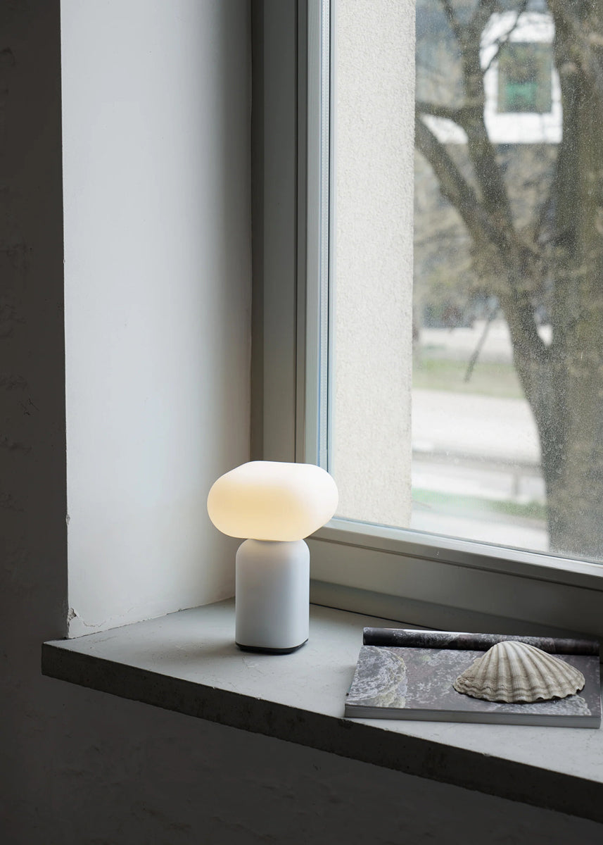 Velis VLS01 - Lampe in präsentiert im Onlineshop von KAQTU Design AG. Tischleuchte ist von Tamo