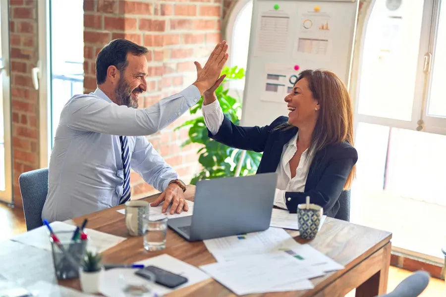 Büroeinrichtung: So schaffst du deinen perfekten Arbeitsplatz 🖥️✨