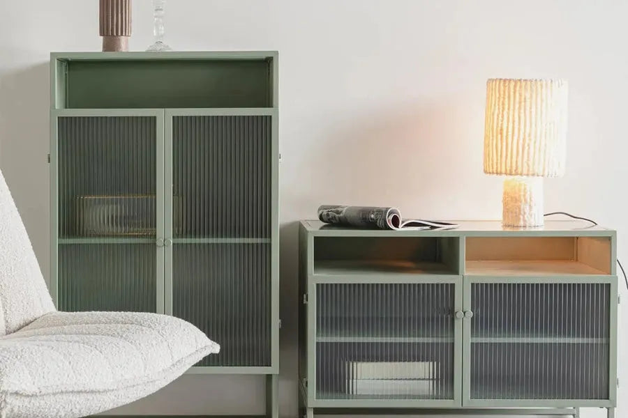 Cabinets und Vitrinen: Dein Stauraum mit Stil 🏡✨