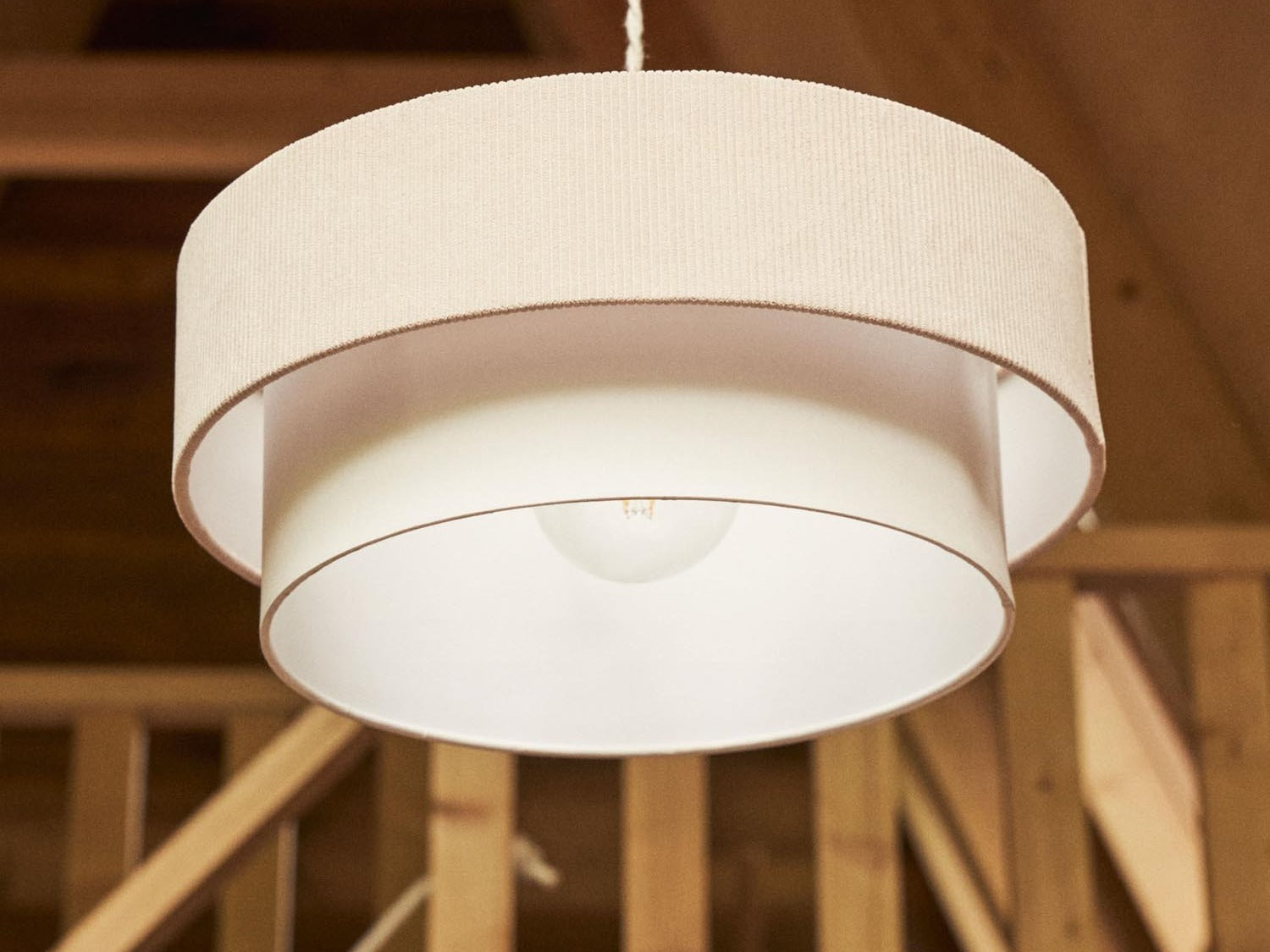 Elegante Bianella Kollektion von Kave Home: stilvolle Möbel und Accessoires in harmonischen Farben und modernem Design.