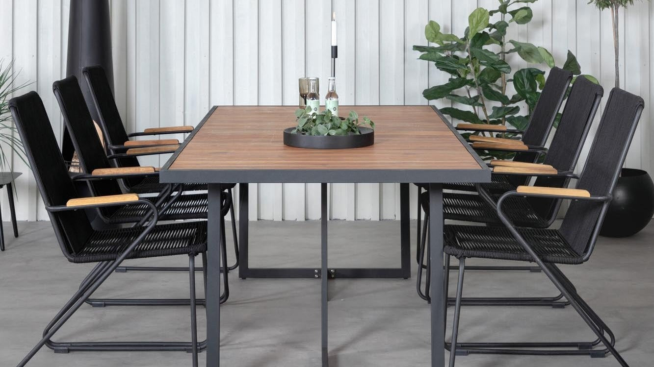 Entdecke die Bois-Kollektion von Venture Home: stilvolle, wetterfeste Outdoor-Möbel aus hochwertigem Holz für deinen Aussenbereich.