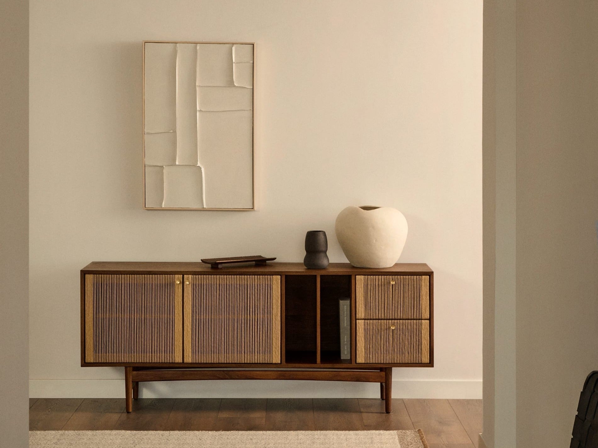 Entdecke unsere Bestseller-Kollektion bei KAQTU: beliebte Möbel von Top-Marken wie Kave Home und Zuiver. Hochwertige Designs für jeden Wohnbereich!