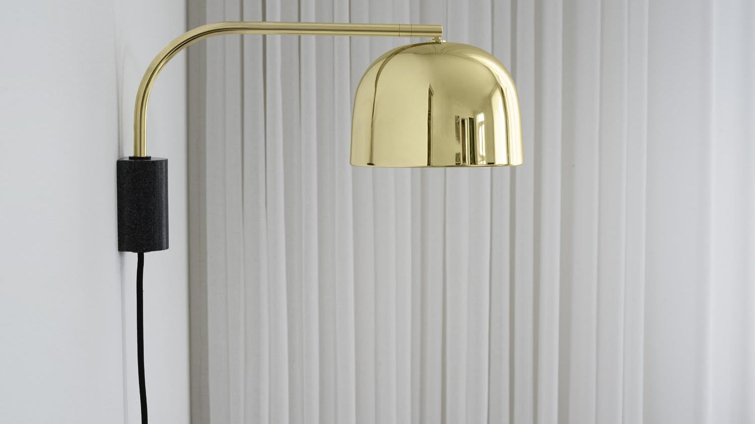 Entdecke die Grant Leuchten von Normann Copenhagen: skandinavisches Design, elegante Formen und innovative Lichtverteilung für jedes Zuhause.