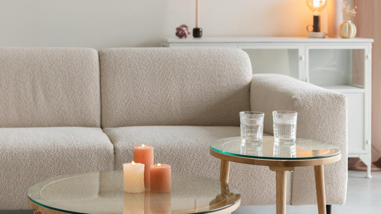 Entdecke die Haru Beistelltische von White Label Living: modernes Design, hochwertige Materialien, ideal für Wohnzimmer, Schlafzimmer und Flur.