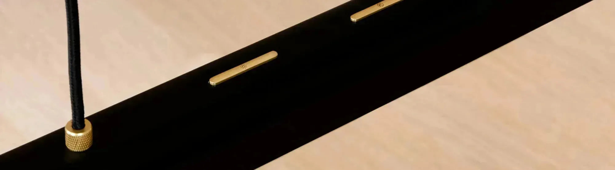 Hazel-Leuchten von Umage: Skandinavisches Design mit organischen Formen und nachhaltigen Materialien, warmes dimmbares Licht für eine einladende Atmosphäre.
