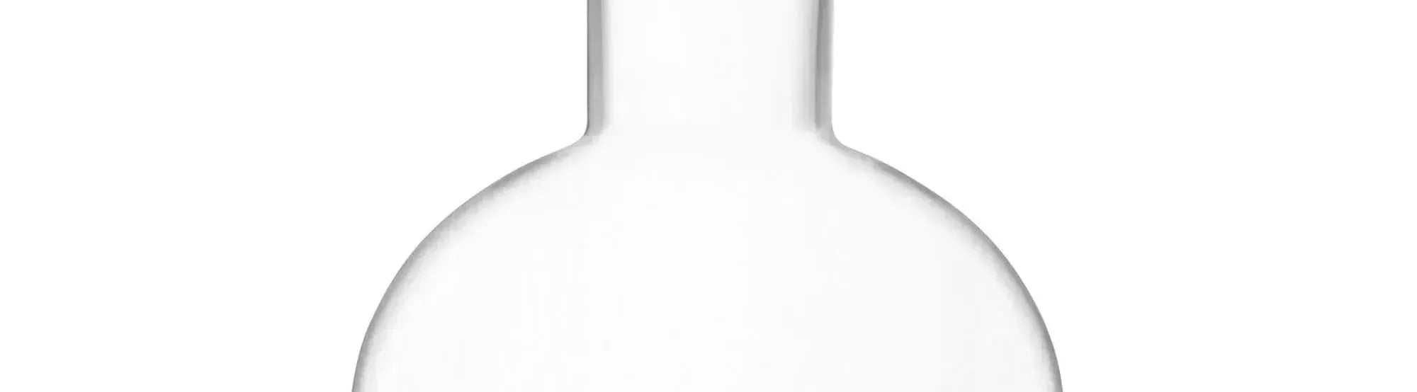 Elegante LSA Luca Gläser mit zeitlosem Design und organischen Formen, perfekt für verschiedene Getränke und Anlässe, aus hochwertigem, mundgeblasenem Glas gefertigt.