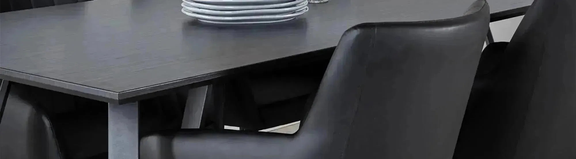 Elegante Tischserie Marina von Venture Home