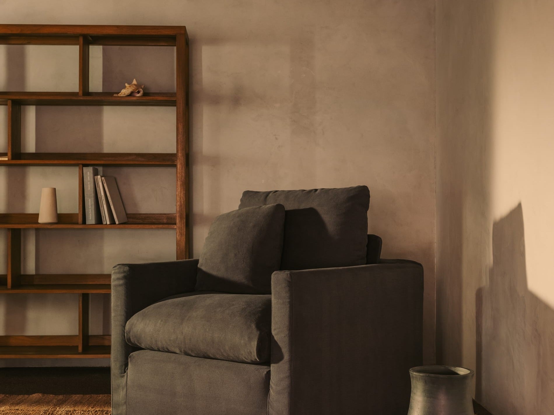 Elegante Nora Kollektion von Kave Home: stilvolle Möbel mit modernem Design und warmen Holztönen für jedes Zuhause.