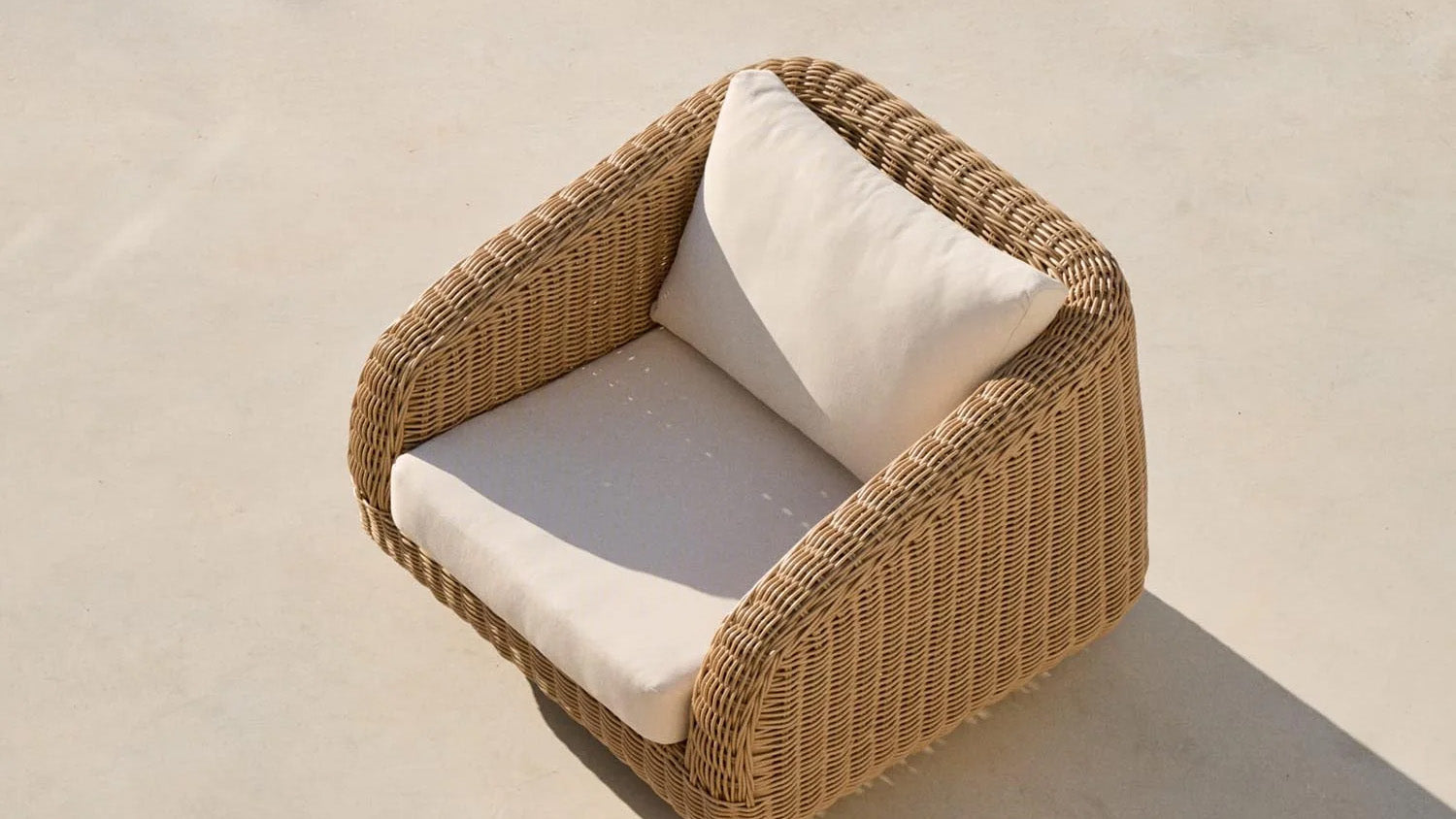 Stilvolle, wetterfeste Rattanmöbel aus Schweizer Produktion für Garten, Balkon und Terrasse, vereinen natürliche Schönheit, langlebige Qualität und vielseitiges Design.