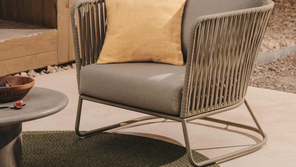 Gartensessel mit Armlehne von Kave Home