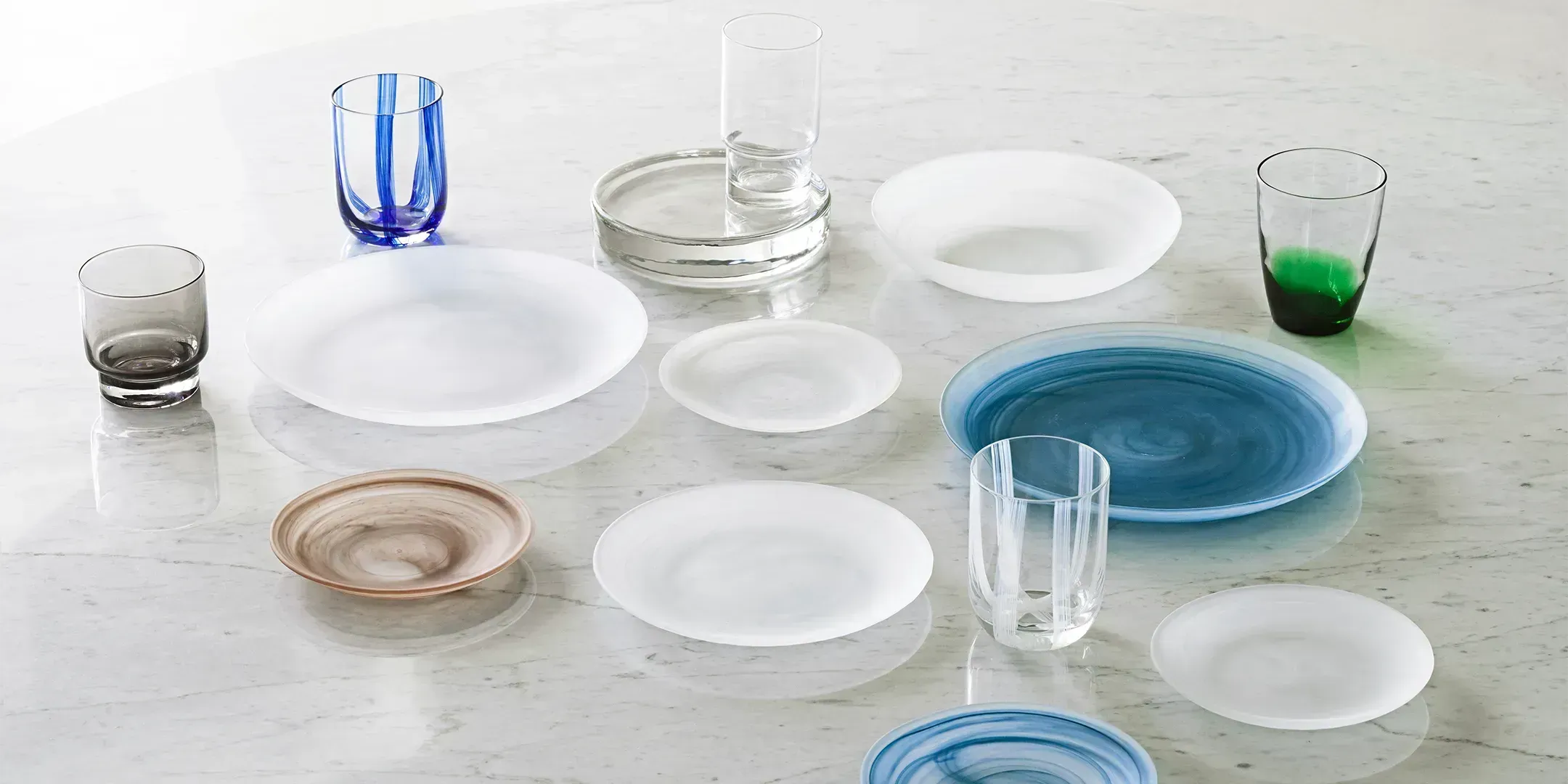 Servieren mit Stil – Platten, Etageren & Schalen