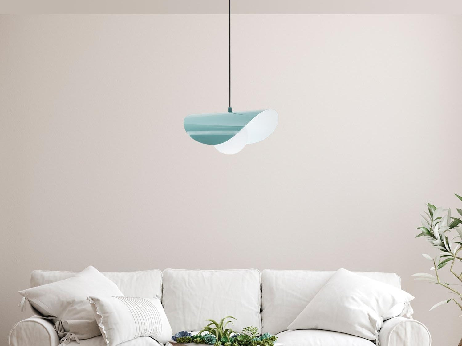 Elegante Vatoz Kollektion von Opviq: stilvolle Accessoires in sanften Farben, ideal für moderne Wohnräume.