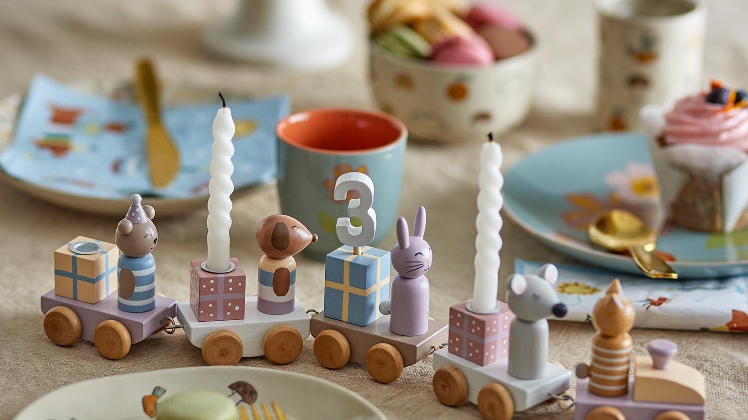 Entdecke die Bloomingville Mini Kollektion: skandinavisches Design für Kinder mit liebevollen Möbeln, charmanten Deko-Ideen und nachhaltigen Materialien.