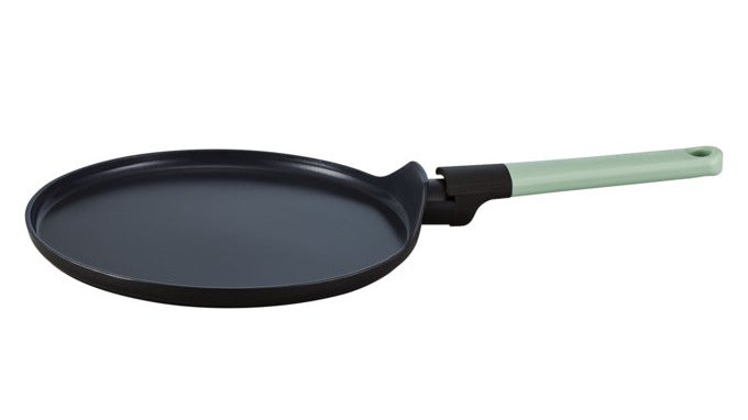 BRABANTIA Tasty+ Küchenhelfer in jade green, dark grey und terracotta pink mit Pfanne, Waage und Schneidbrett