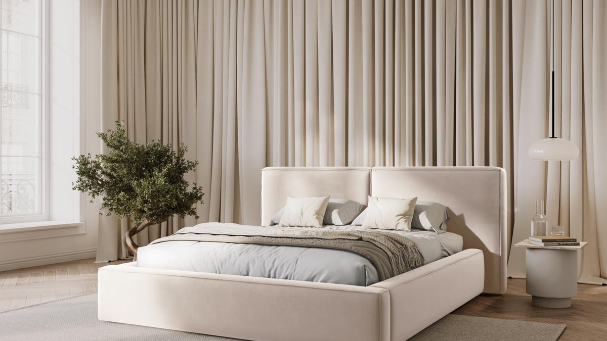 Arendal Boxspring-Bett von Cosmopolitan Design mit gepolstertem Kopfteil, samtähnlichem Bezug und schwarzen Beinen