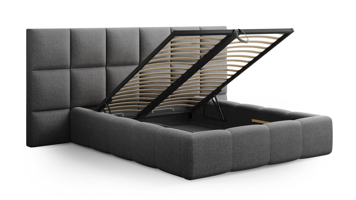 Livigno Samt-Bett von Cosmopolitan Design mit Doppel-Kopfteil und Stauraum in Light Beige