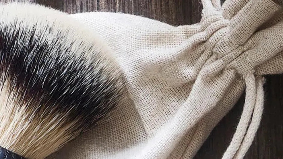 Entdecken Sie das luxuriöse KAQTU Geschenkset Body Treatment: Natürliche Pflege mit Sheabutter, Aloe Vera und Kokosöl für geschmeidige Haut.