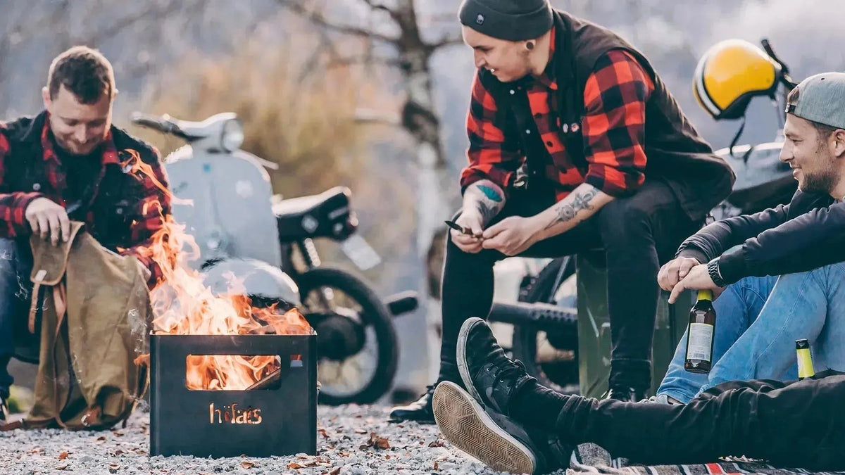 Entdecke die Höfats Kollektion: stilvolle Feuerschalen, Feuerkörbe und multifunktionale Feuerlösungen für gemütliche Momente im Freien.