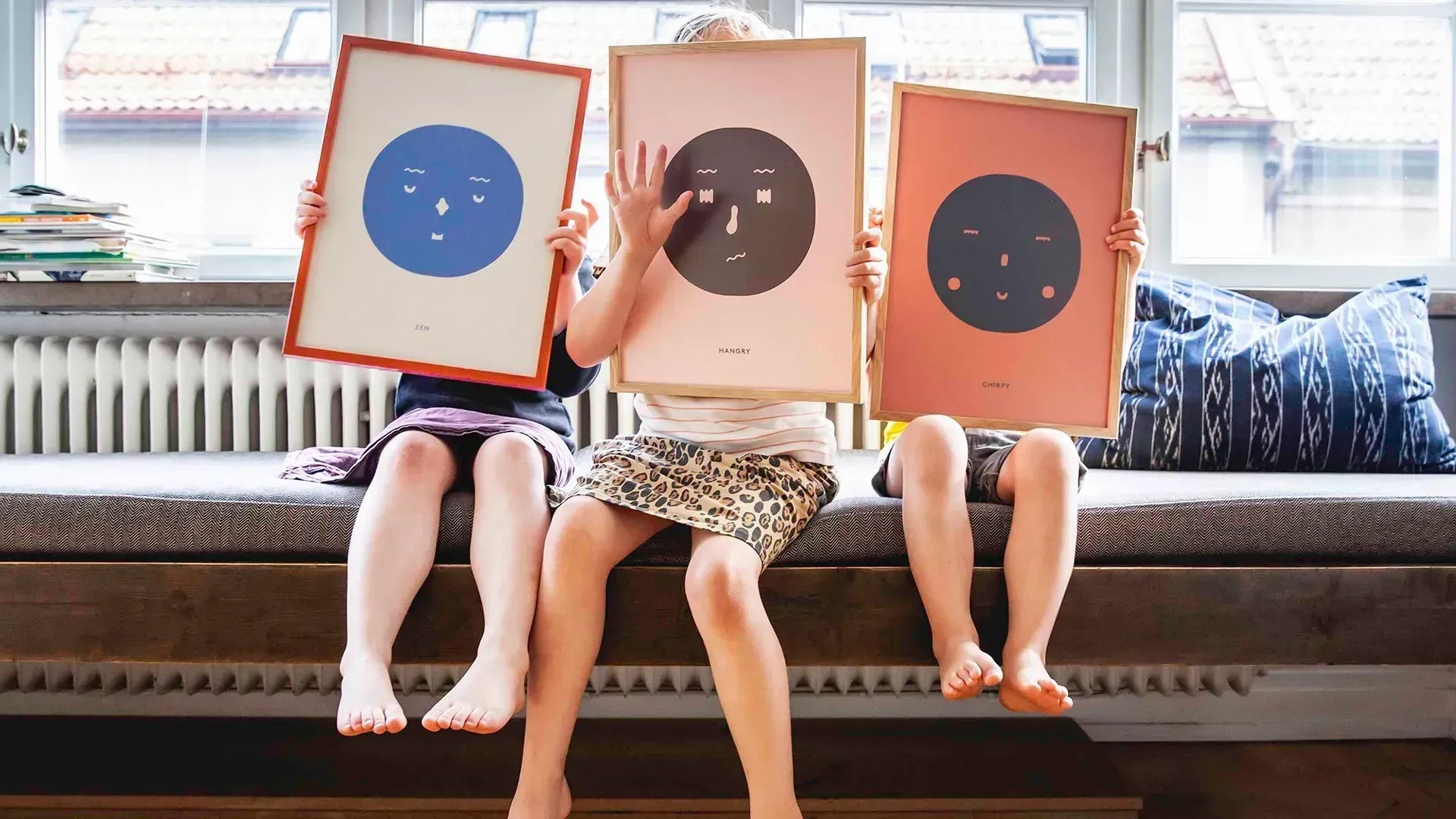 Entdecke hochwertige Kinderaccessoires bei KAQTU! Gestalte ein sicheres und fröhliches Kinderzimmer mit stilvoller Dekoration und praktischen Lösungen.