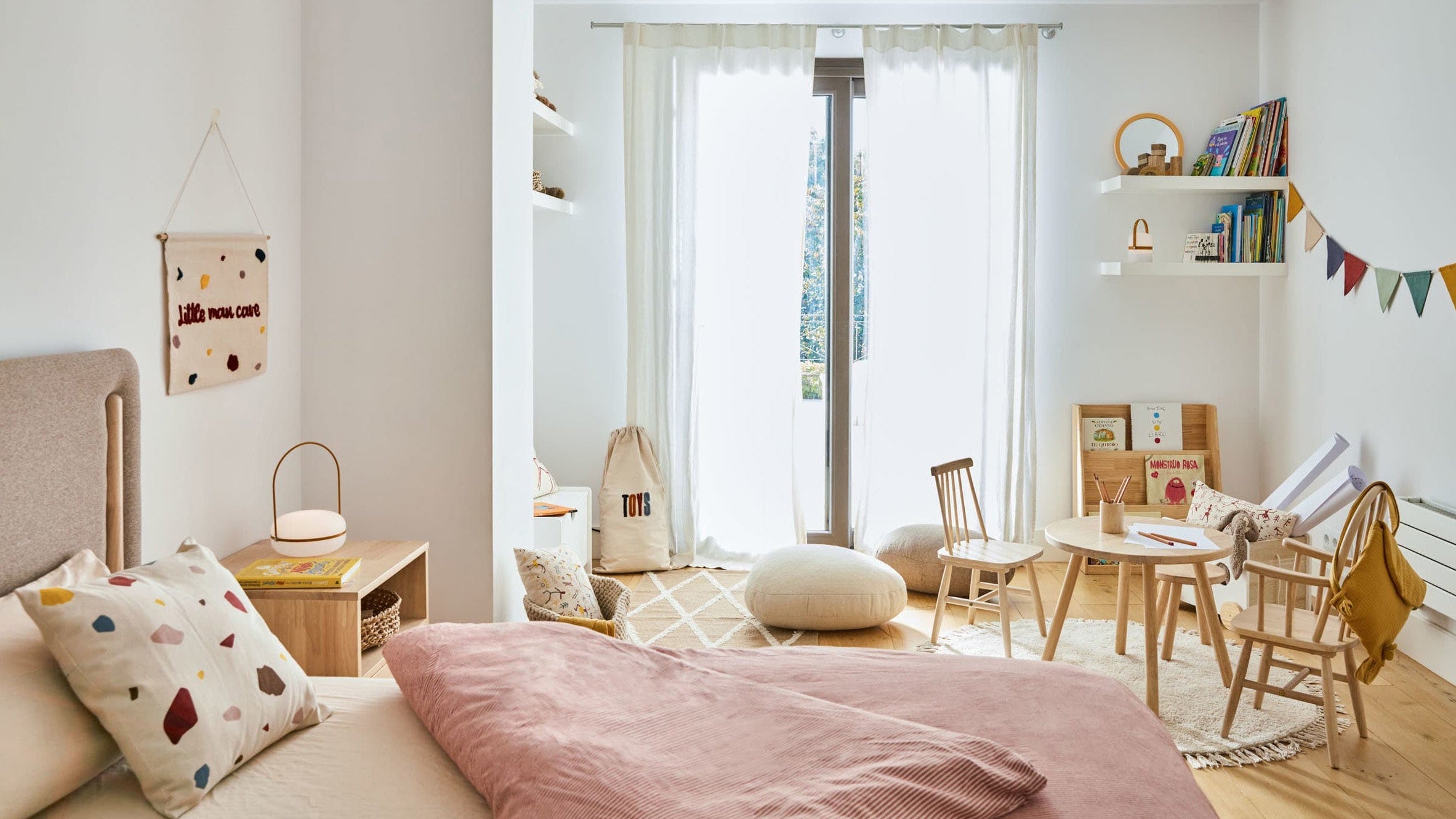 Kinderzimmer einrichten: stilvolle KAQTU-Möbel mit Aufbewahrung, Textilien & Deko – hochwertige mitwachsende Lösungen im skandinavischen Design.