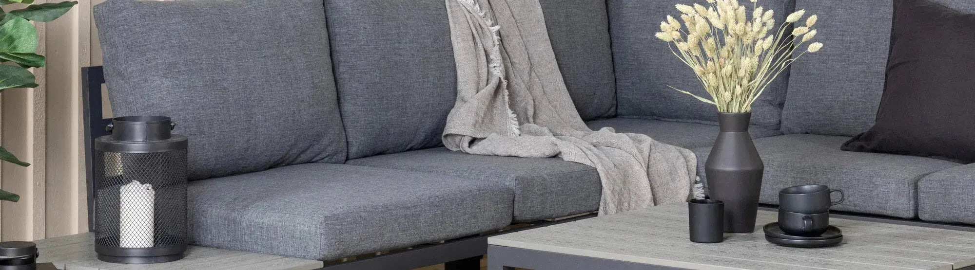 Loungesets für Garten & Terrasse – wetterfest & komplett
