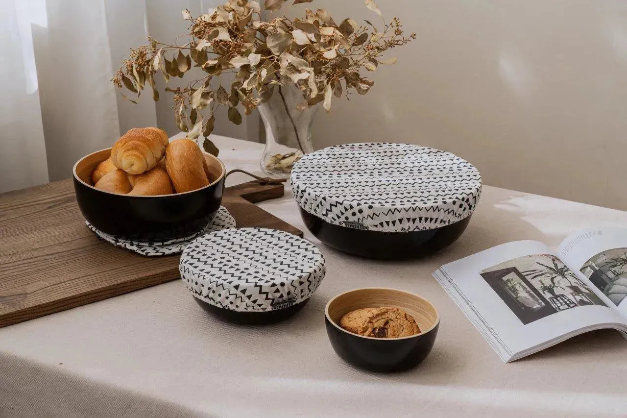 Stilvolle Accessoires aus der Nuts Innovations Kollektion von KAQTU, präsentiert in einem modernen und kreativen Design, inspiriert von der Natur.