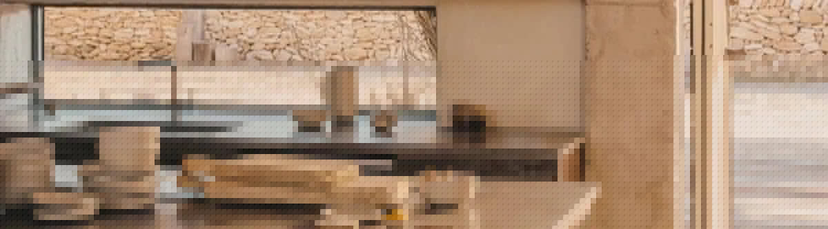 Elegante Schneiderkunst: Exklusive Mode von KAQTU