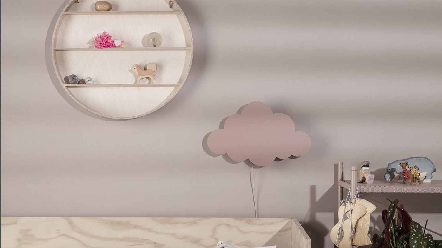 Entdecke kreative Setzkästen für Sammlerstücke bei KAQTU. Funktionalität trifft auf stilvolles Design – ideal für dein Zuhause!