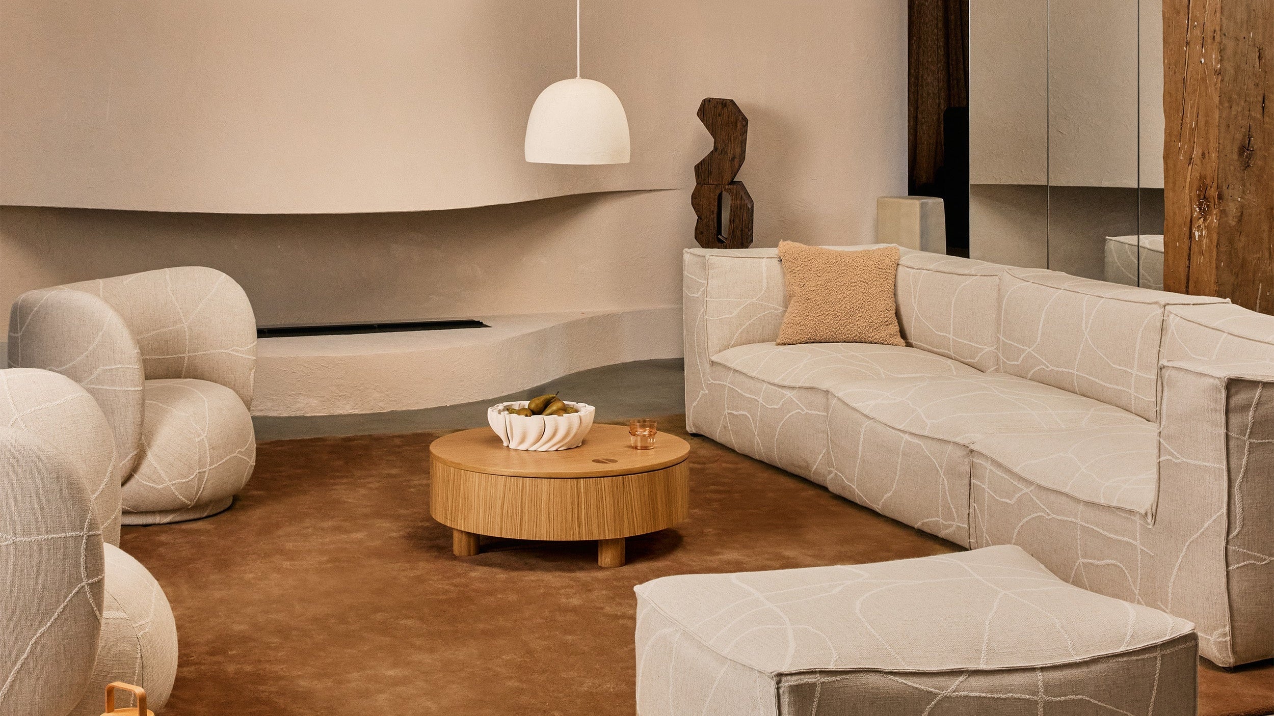 Entdecke stilvolle Wohnzimmermöbel, Leuchten und Accessoires für Komfort und Eleganz. Gestalte deinen Raum mit hochwertigen Designs!