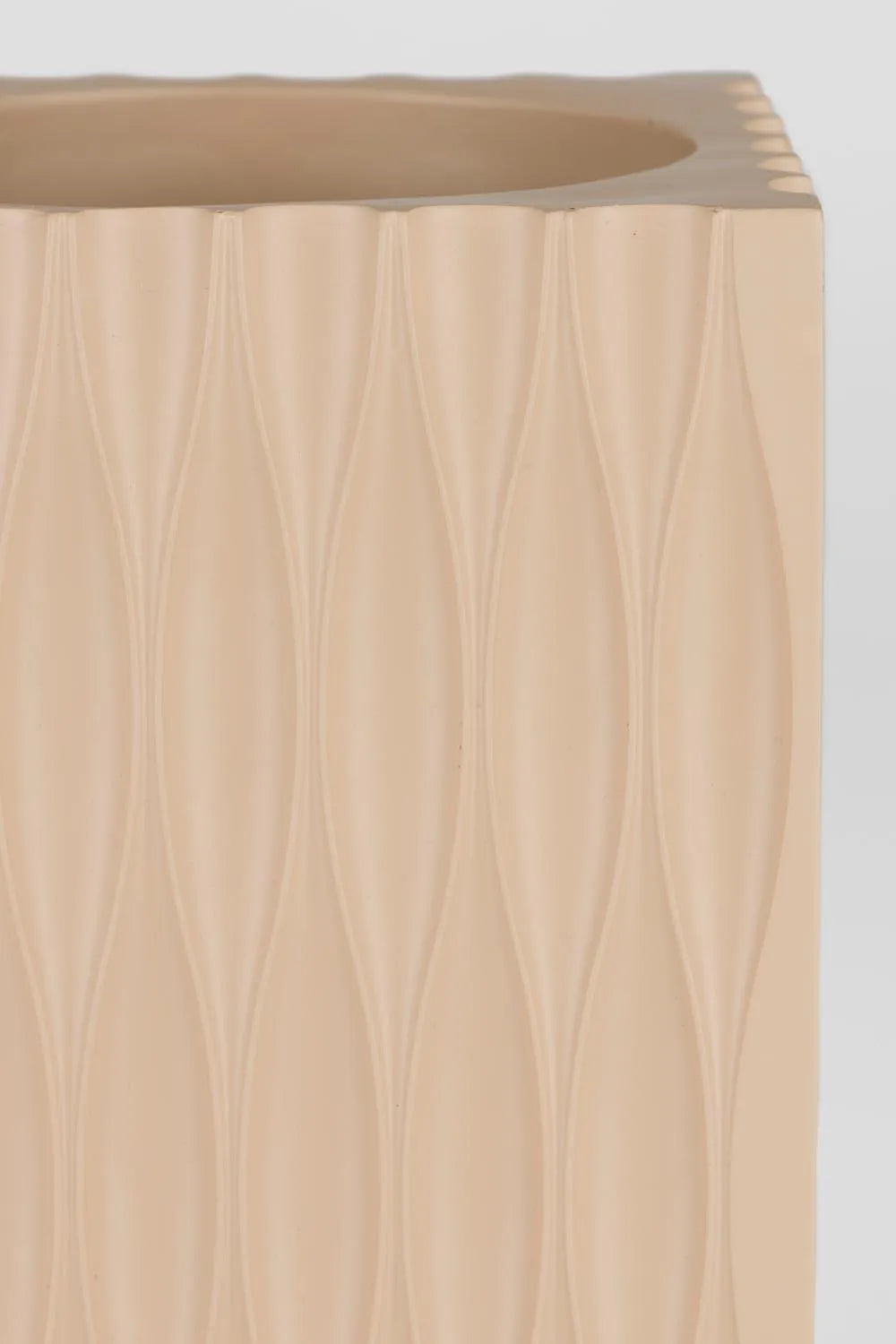 Riley Vase von Zuiver: Moderne 3D-Textur für stilvolle Akzente.