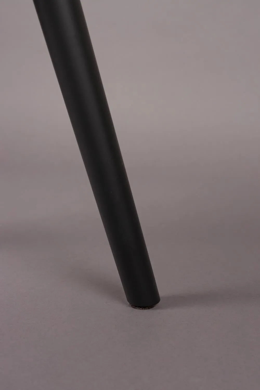 Fenna Stuhl: Modernes Design für anspruchsvolle Wohnambiente.