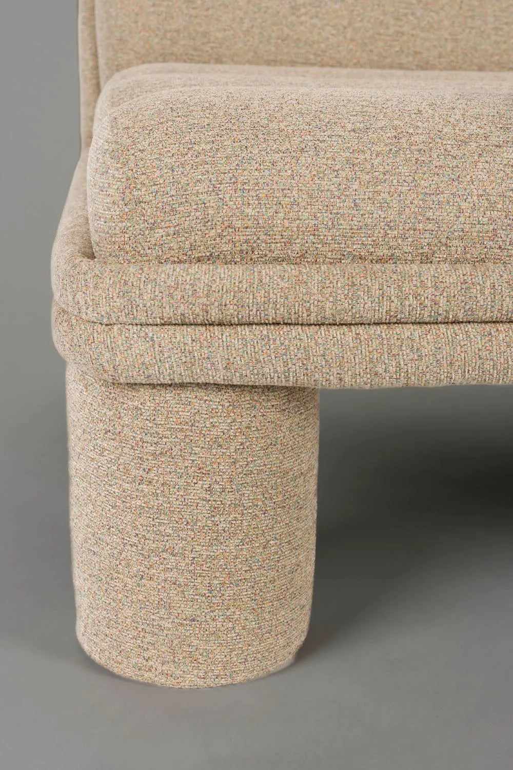 Fern Loungesessel: Eleganz und Bequemlichkeit für Ihr Zuhause.
