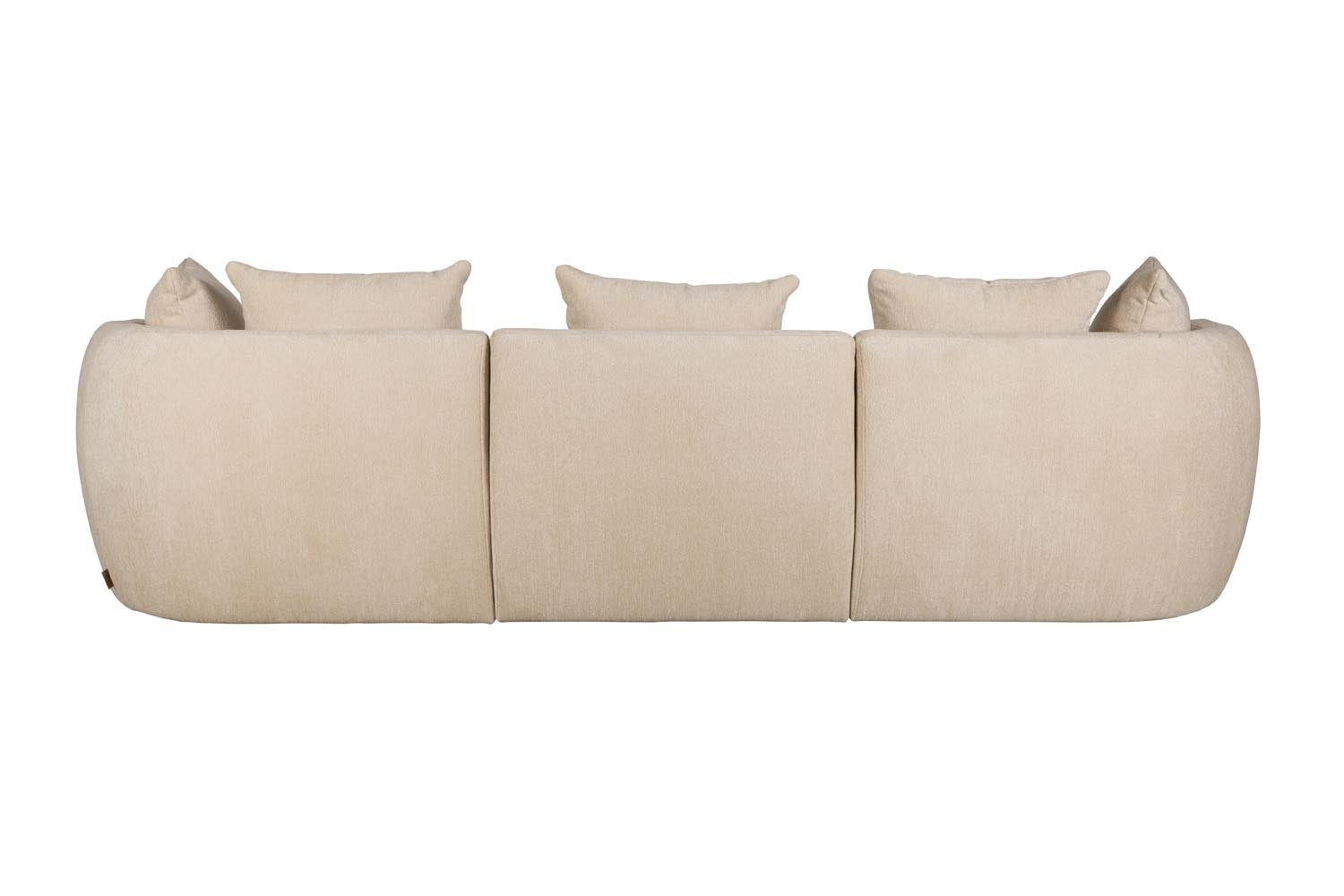 Das Rocca Sofa von Dutchbone bietet mit seinem eleganten Design und großzügigen Platz für 4.5 Personen höchsten Komfort.