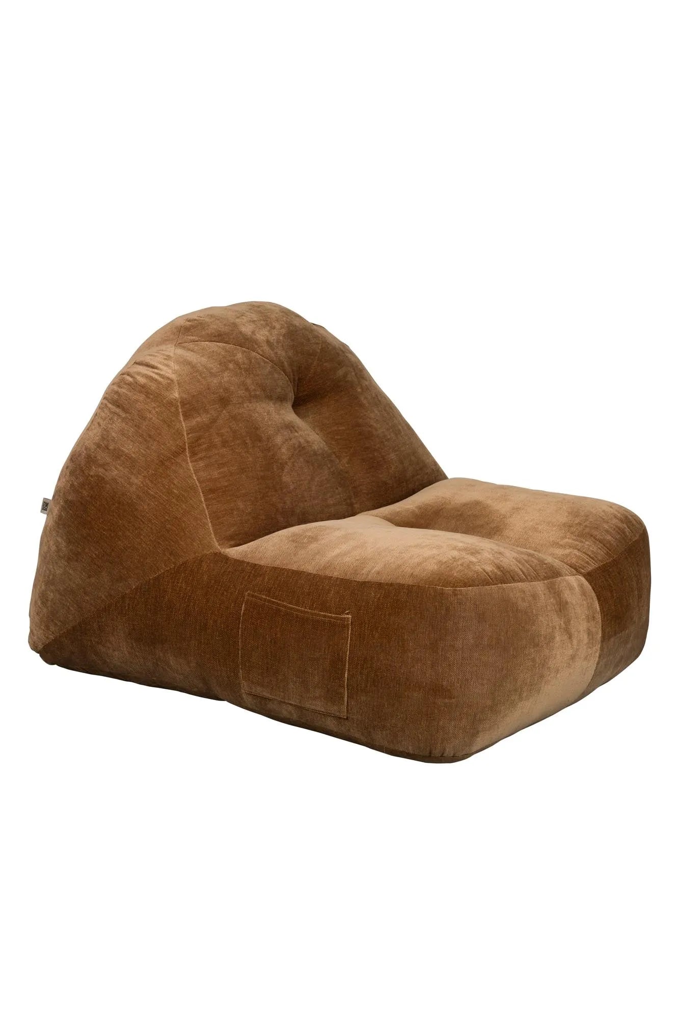 Der Loungesessel Tombag von Dutchbone: Stilvoller Komfort mit samtiger Oberfläche, praktischer Seitentasche und nostalgischem Flair.