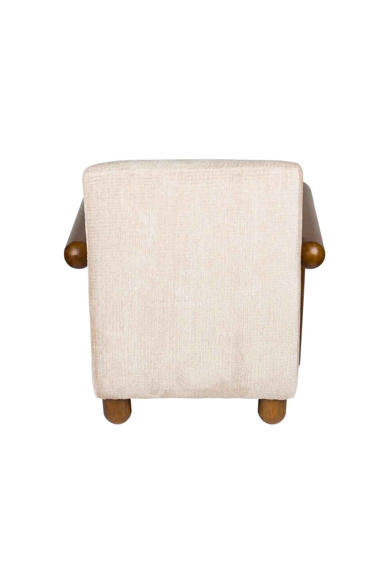 Der Loungesessel Robinson vereint Vintage-Charme mit modernem Komfort, ideal für stilvolle Entspannung.