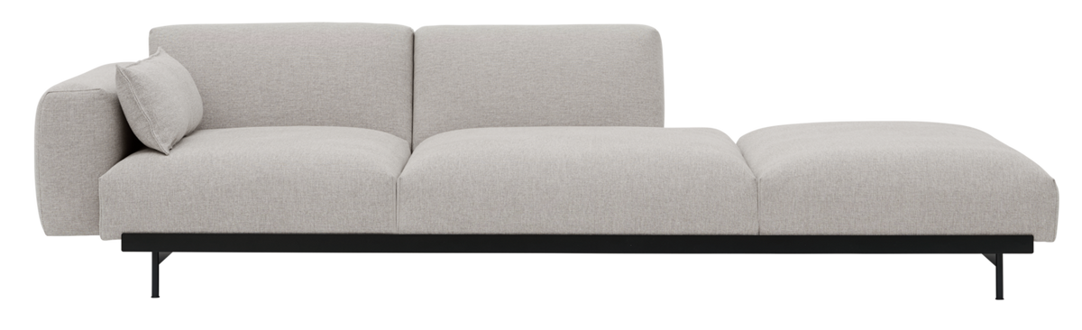 In Situ Modulares Sofa / 3-Sitzer-Konfiguration 5 in Hellgrau / Schwarz präsentiert im Onlineshop von KAQTU Design AG. 3er Sofa ist von Muuto