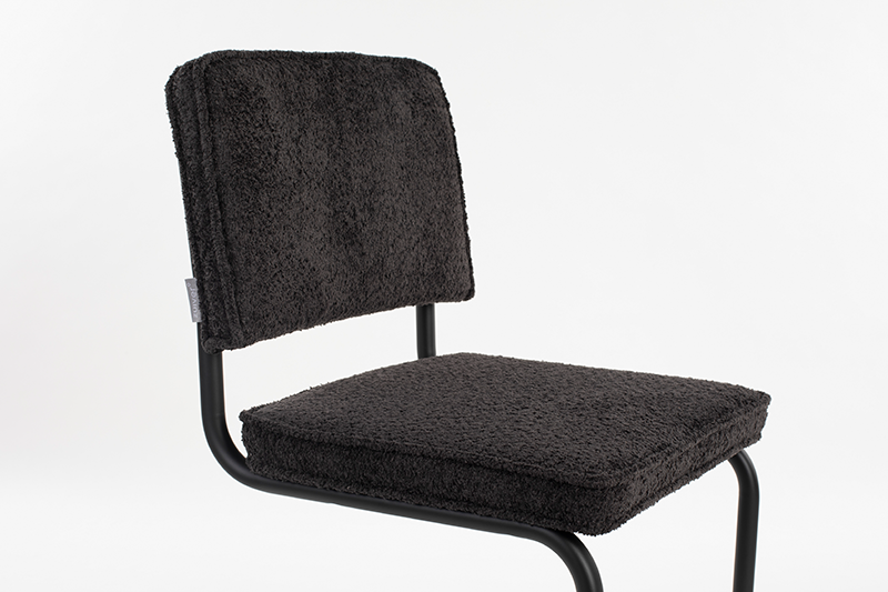 Stuhl Ridge Kink Soft  in Schwarz präsentiert im Onlineshop von KAQTU Design AG. Stuhl ist von Zuiver