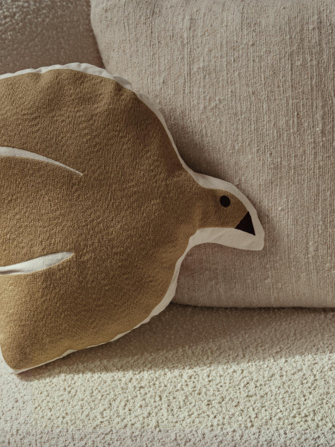 Swif Bird Kissen: Komfort und Nachhaltigkeit in einem Design vereint.