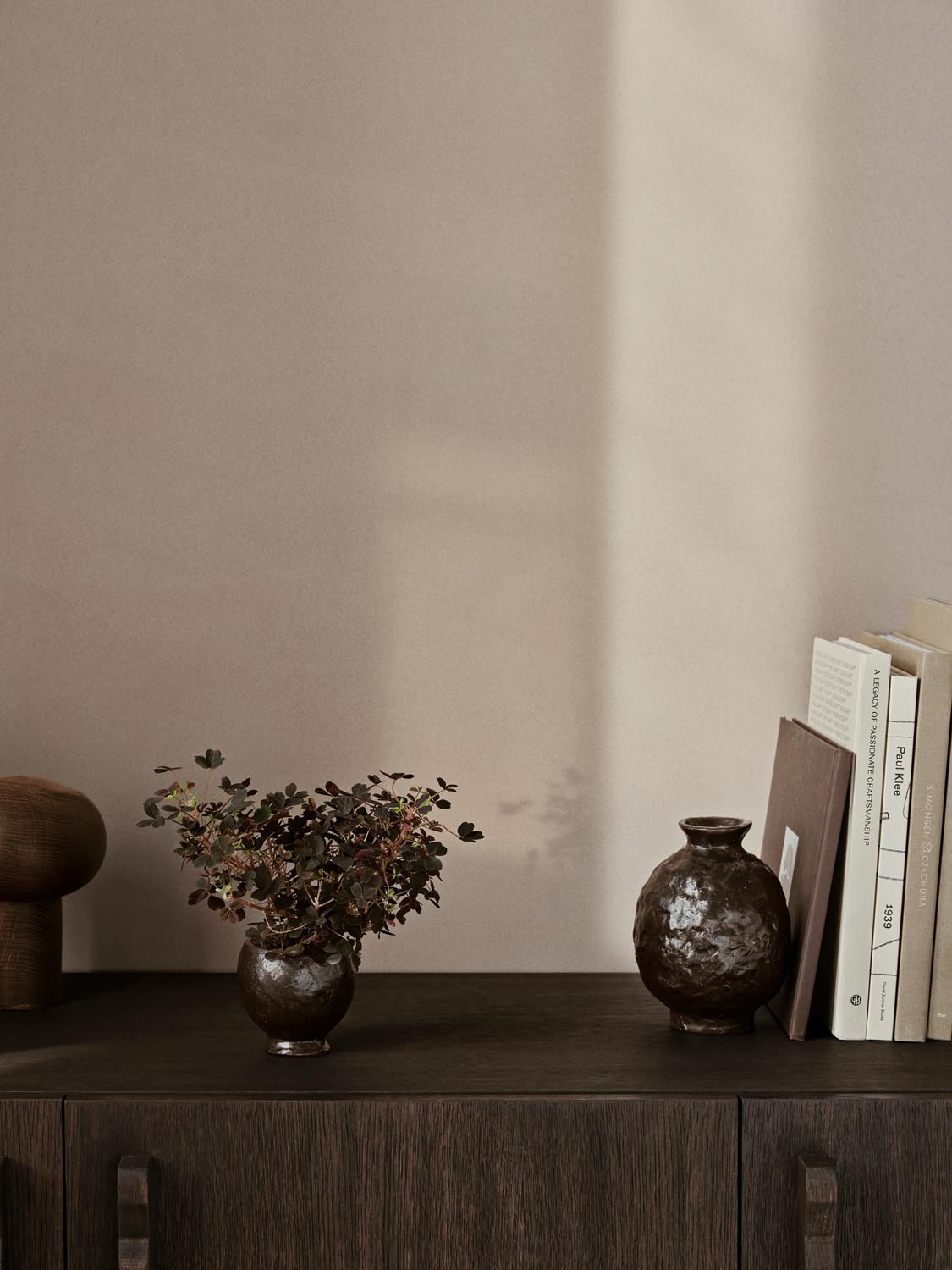 Doro Vase H16: Elegante Terrakotta für stilvolle Wohnräume.