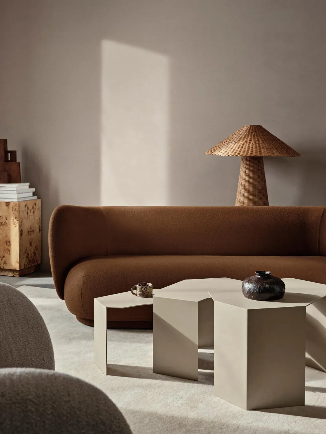 Stilvolles 3er-Tischset Shard Cluster von Ferm Living entdecken.