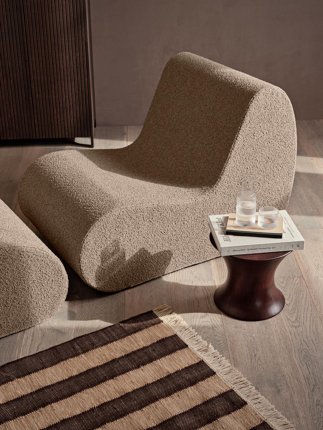 Elegantes Rouli Modul in Bouclé: Komfort, Flexibilität und modernes Design für drinnen und draußen.